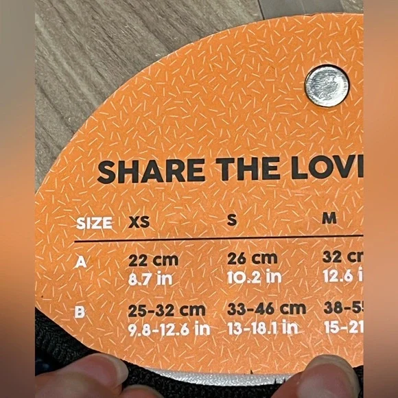 Halloween skeleton dog harness. Soft plush. Adjustable strap, black & white. S - Picture 8 of 9